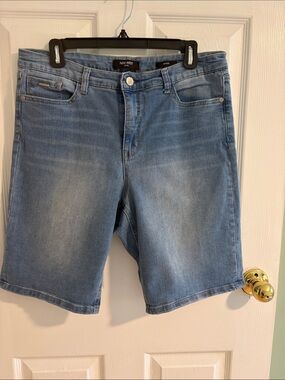 Nine West Light Blue Denim Bermuda Shorts - Washed Blue